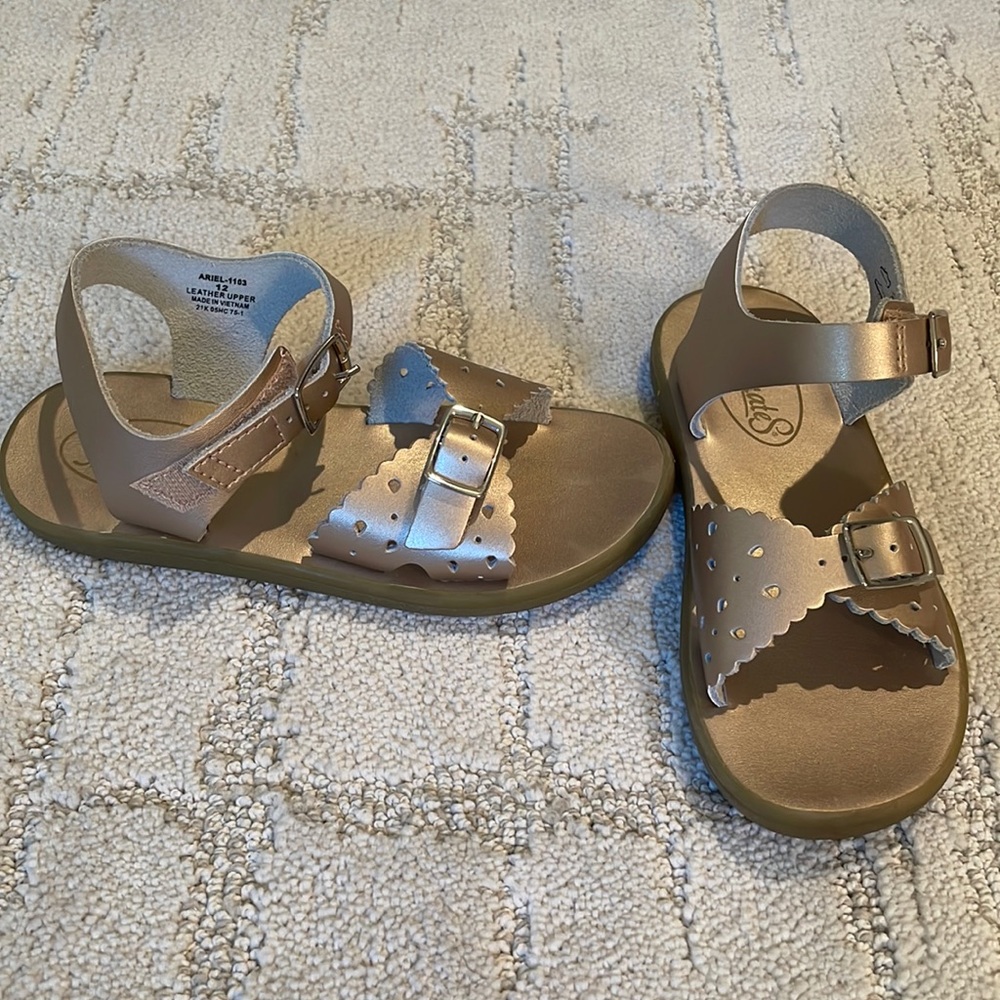 Footmates Ariel Sandal - Light Gold - Sz. 12 - Excellent Condition